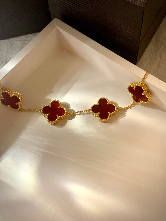 TJ 916 Vintage Clover Bracelet (Red)