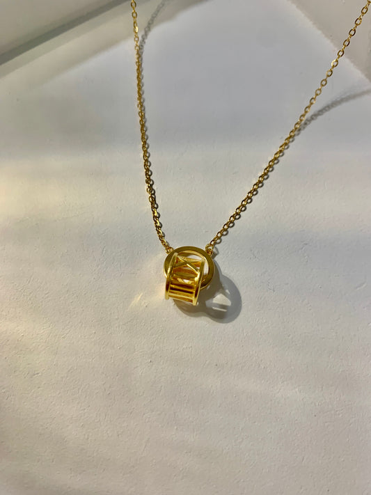 TJ 916 Connected Tiny Waist Roman Necklace